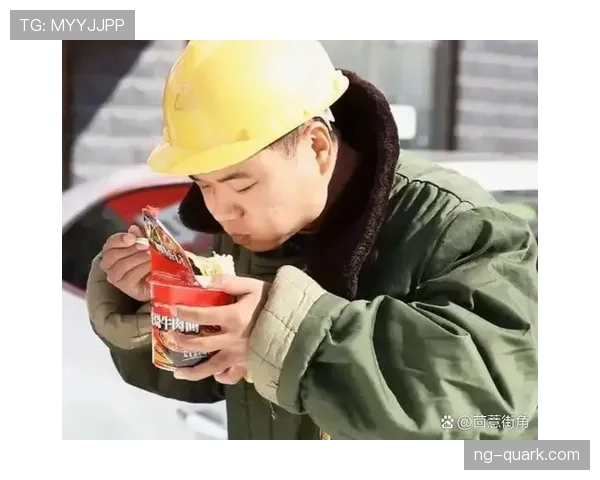 张志磊在家吃顿饭,比普通人一个月工资还贵 张志磊在家吃顿饭,比普通人一个月工资还贵